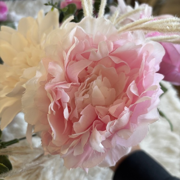 Artificial Floral Stems Set of 4 Pink Faux Bouquets - Picture 8 of 16